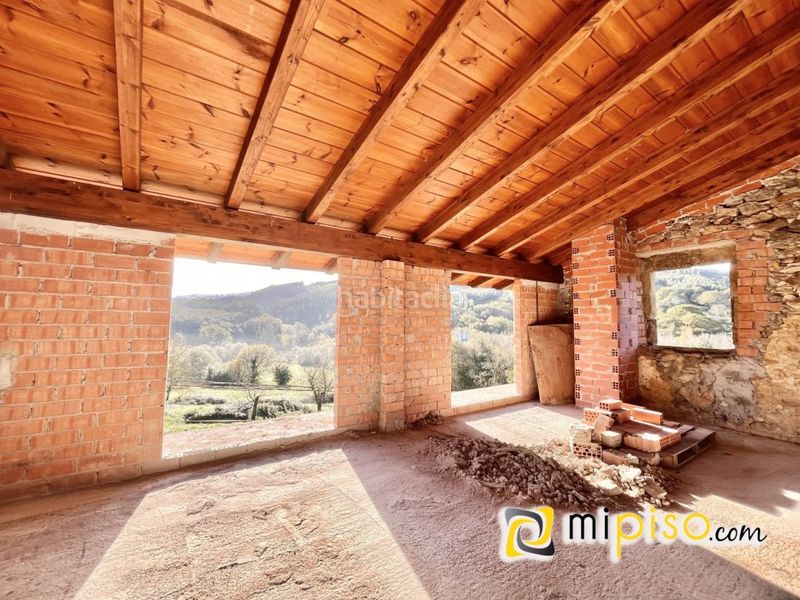 Foto a7f9a330-bf52-4595-9ab4-9e3d03f50bce. Casa amb calefacció a El Callejo - La Pesquera - La Arenosa Laredo