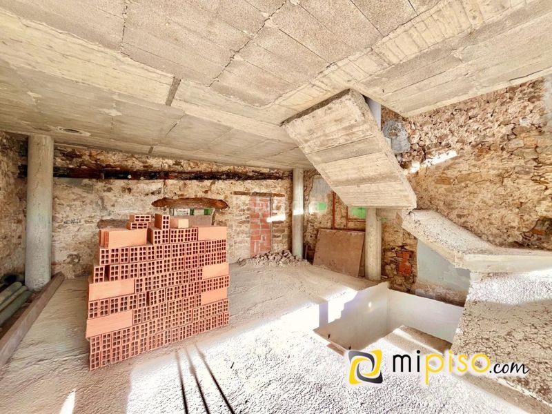 Foto bd339d01-8abb-4136-8ce1-69f2144e4c32. Casa amb calefacció a El Callejo - La Pesquera - La Arenosa Laredo