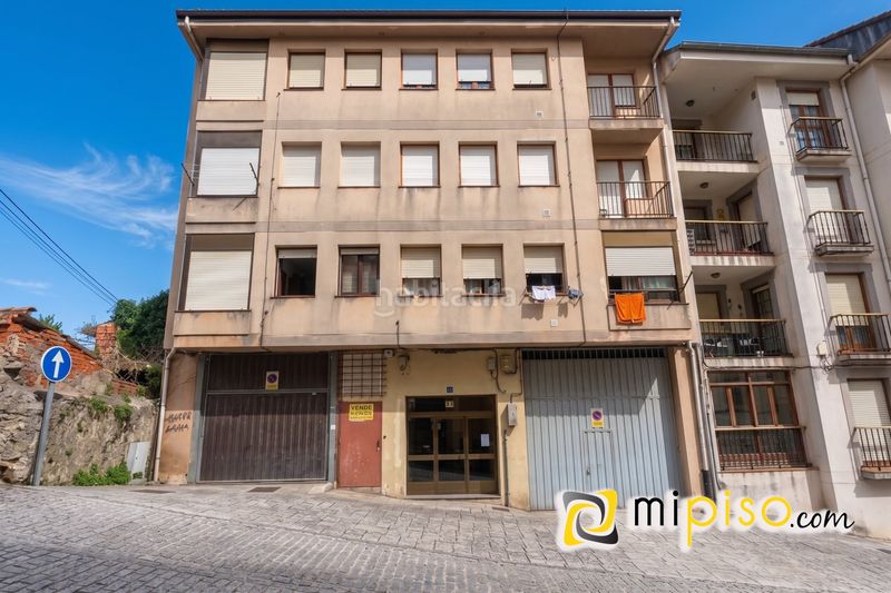 Foto 1c6dbfa3-cafb-4b2e-b931-26238ed03c78. Pis a callejilla 14 a Centro Laredo