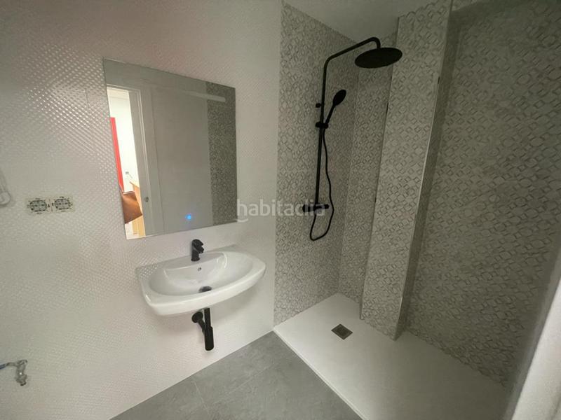 Foto d3c6eb61-5774-44cc-b68c-f17b34c87094. Affitto locale commerciale in Renedo Piélagos