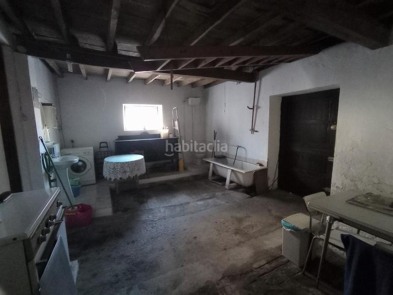 Foto e33a67e4-87f0-44d2-8647-f75a549c58e0. Casa con riscaldamento parcheggio in Reocín
