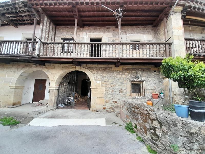 Foto 2f4916b5-6553-46c8-a4d0-710e8d9b96cf. Casa adossada amb calefacció a Ruente