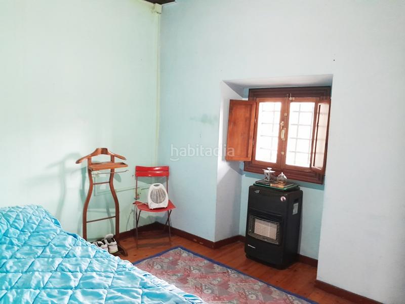 Foto 3e8ccbfd-c23c-4578-bec0-ca35c3a0b86a. Casa adossada amb calefacció a Ruente