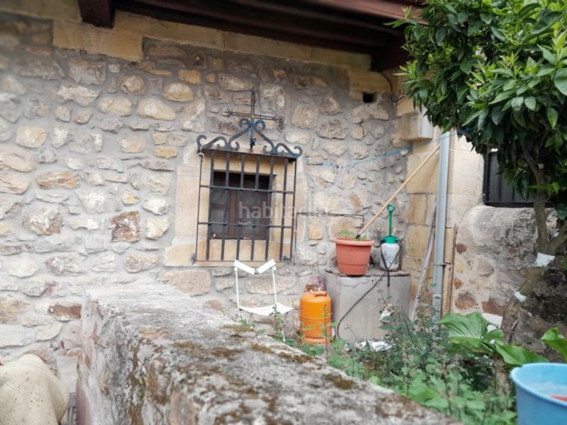 Foto bae4c23a-5571-4a64-9002-a858d454c284. Casa adossada amb calefacció a Ruente