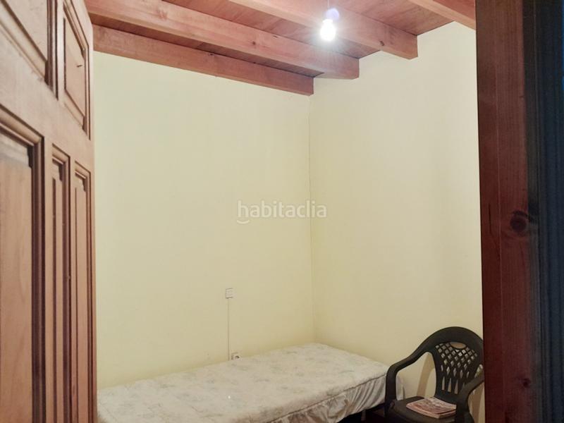 Foto f4b7ca2e-7f94-45b4-b31e-afeacecb4a1e. Casa adossada amb calefacció a Ruente