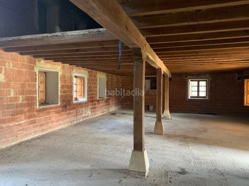 Foto 57453c02-aa5a-4450-b461-8ef920b3fd95. Alquiler edificio no esperes mas para montar tu propio negocio!!!! en Reocín