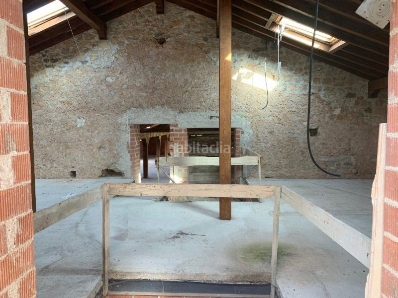 Foto 87140698-407f-4d37-8564-b97a6d03e887. Alquiler edificio no esperes mas para montar tu propio negocio!!!! en Reocín