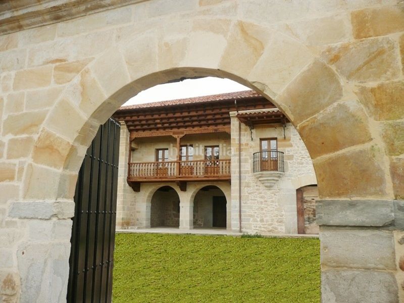 Foto a952c61d-8b05-42f4-b9b6-7a2b138aee20. Alquiler edificio no esperes mas para montar tu propio negocio!!!! en Reocín