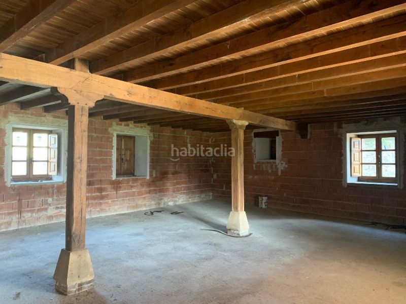 Foto c22516e4-5546-4780-a6da-9b5d170e26c9. Alquiler edificio no esperes mas para montar tu propio negocio!!!! en Reocín