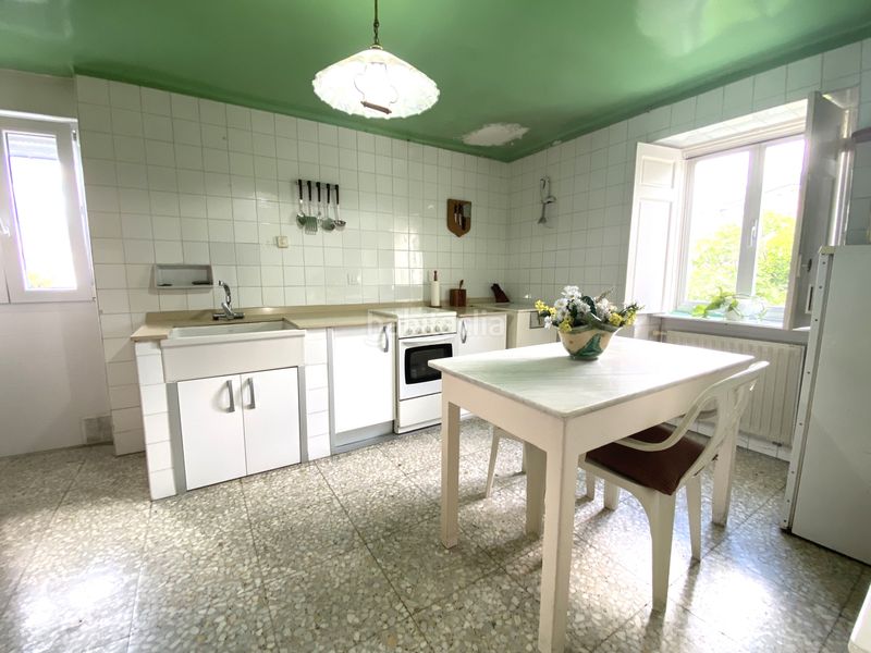 Foto 8d9b6b93-5f69-4f53-a012-6a35a7dcdcb4. Casa adossada amb calefacció a Centro Torrelavega