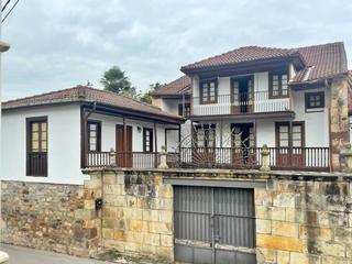 Casa aparellada a Quijano. Impresionante casona a la venta en quijano de pielagos esta sing
