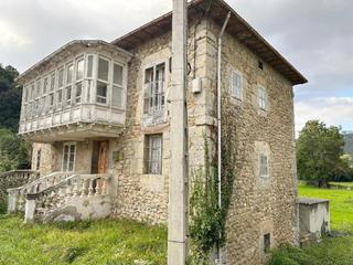 Casa a Corvera de toranzo - bº corvera-sorrasas 2a. Se vende casona tradicional cántabra situada en corvera de toran