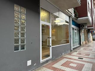 Lloguer Local Comercial a Los corrales de buelna - avenida de españa 5. Emprende tu negocio en una ubicación inmejorable! si siempre has
