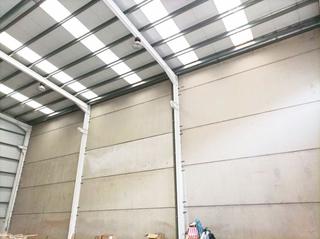 Lloguer Nau industrial  Barros - c/  alfonso alvarez miranda. Te ofrecemos la posibilidad de alquilar una nave completamente d