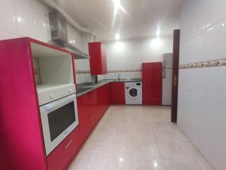 Appartement à Sarón - av justina berdia 1. Oportunidad de comprar un gran piso de tres habitaciones en saró