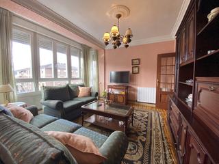 Appartamento  Torrelavega - avenida del besaya. Te presento una encantadora vivienda ideal para quienes buscan c