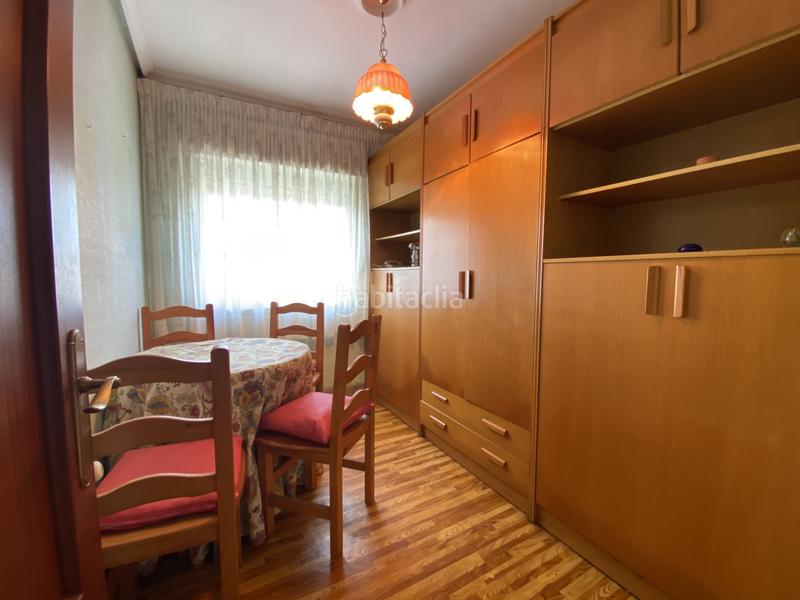 Foto d00689a8-fe56-469f-984d-98123cf12731. Piso te presento una encantadora vivienda ideal para quienes buscan comodidad, buena ubicación y potencial de mejora. se trata de un pi en Torrelavega