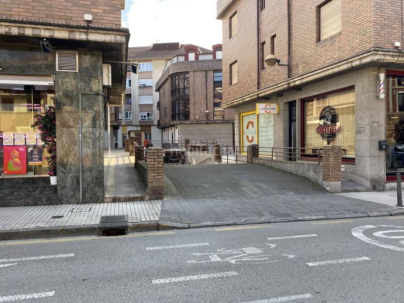 Foto 8b50b5c0-c521-4747-8102-aca9f98a7724. Aparcament cotxe a El Parque - Zapatón Torrelavega