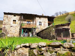 Maison  Vega de pas - diseminado yera poligono 8. Quieres reformar una casa tan singular que hasta los turistas se