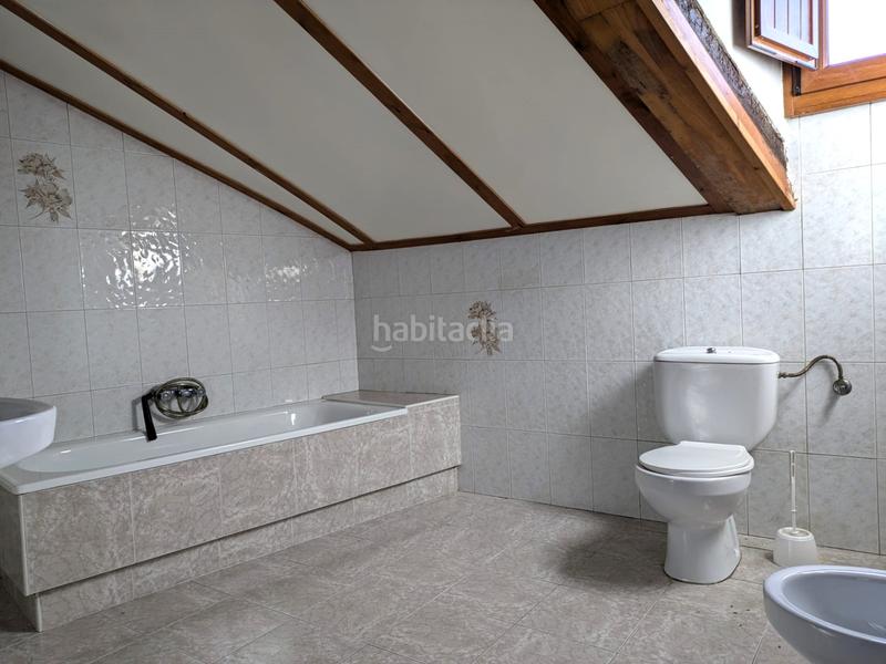 Foto 8d30e897-17db-4e89-982b-a6a9464922f2. Maison jumelée dans villasuso - bº villasuso 34 dans Anievas