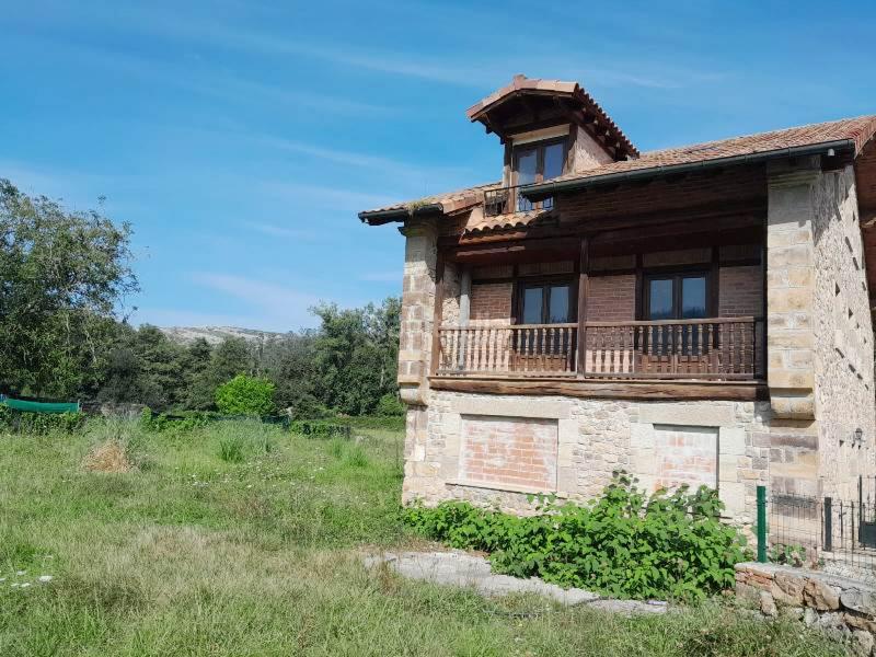 Foto 5dddaa5b-aabc-450e-b500-5c300e9fe778. Casa in Reocín