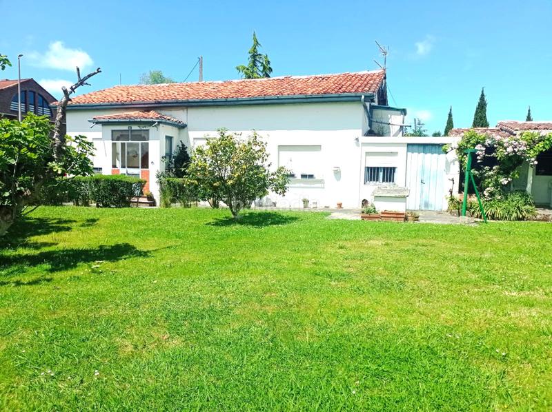 Foto 9141698b-b771-4d4c-bdb9-1cec4ae16802. Casa amb aparcament a Reocín