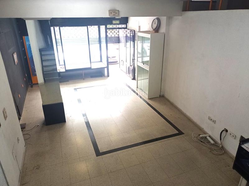 Foto c82ddba8-25cc-4b41-b0ab-7143599f8d8c. Alquiler local comercial en pleno Centro , con una superficie de unos 210m en dos alturas, tenemos este gran local comercial, perfecto para e en Torrelavega