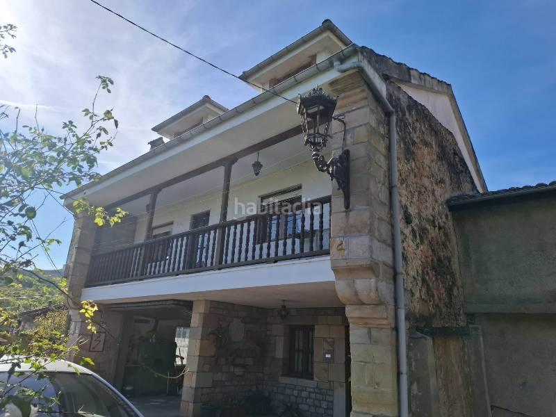 Foto 9e59bb02-070b-4a56-9b66-f301fe4723eb. Casa pareada buscas una vivienda amplia y bien comunicada? esta impresionante casa de 350 m2 en cobijón te ofrece todo lo que necesitas para di en Udías