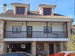 Casa aparellada  Cobijón - bº cobijon. Buscas una vivienda amplia y bien comunicada? esta impresionante