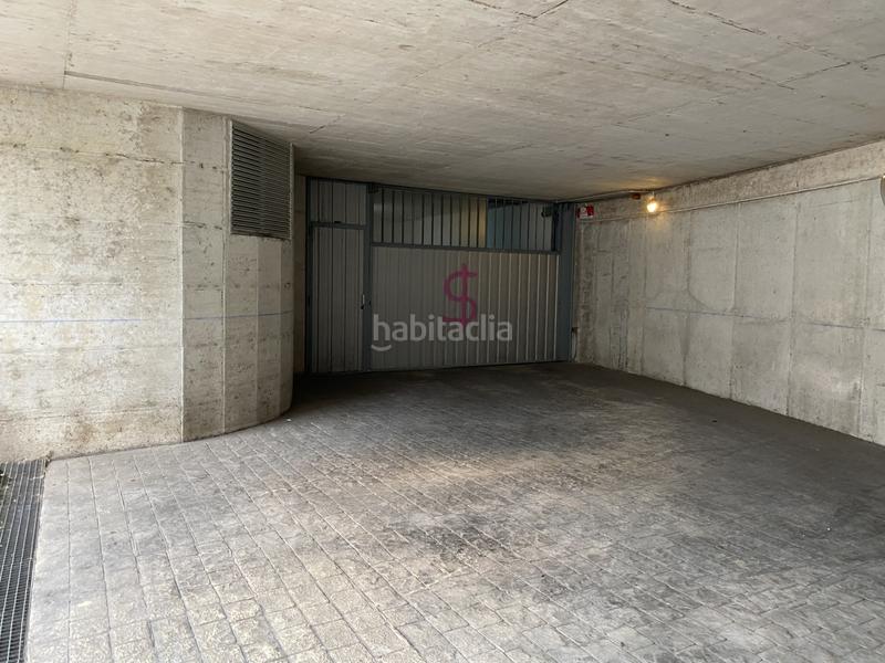 Foto 28f96b00-33e9-4b35-8ba1-6efd36e074b0. Parking coche en ganzo, a mitad de camino entre y el hospital de sierrallana tenemos para la venta esta estupenda plaza de garaje de en Torrelavega