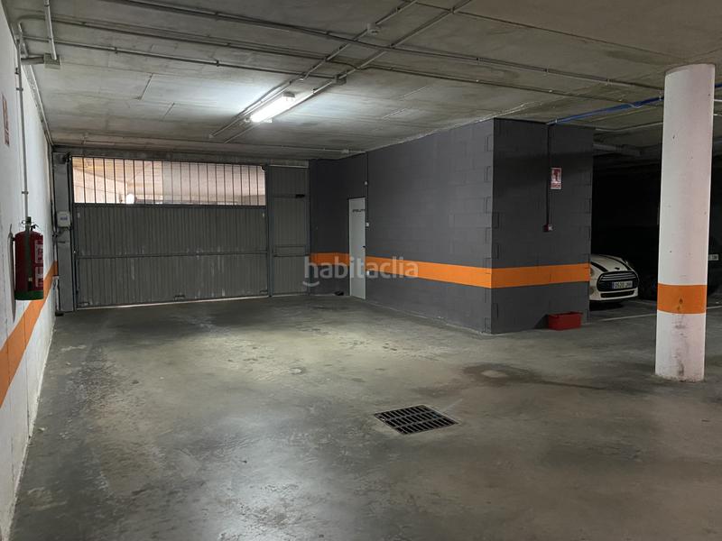 Foto 3d42b9b5-0e50-46b8-b591-583f2691f71a. Parking coche en ganzo, a mitad de camino entre y el hospital de sierrallana tenemos para la venta esta estupenda plaza de garaje de en Torrelavega