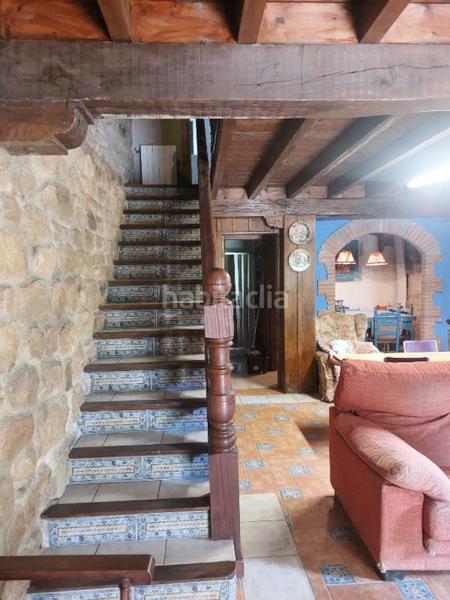 Foto 2cf343a9-e14f-4827-9246-e7cd9ef58e32. Maison jumelée avec chauffage dans Polaciones