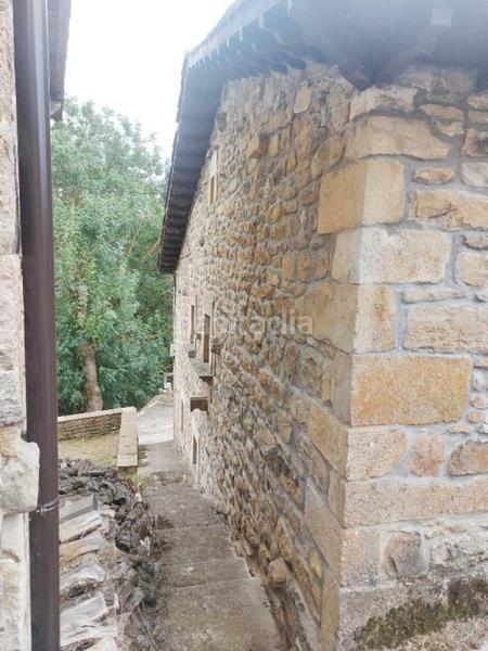 Foto f175560f-39b7-4dbd-b482-d264169079a0. Maison jumelée avec chauffage dans Polaciones