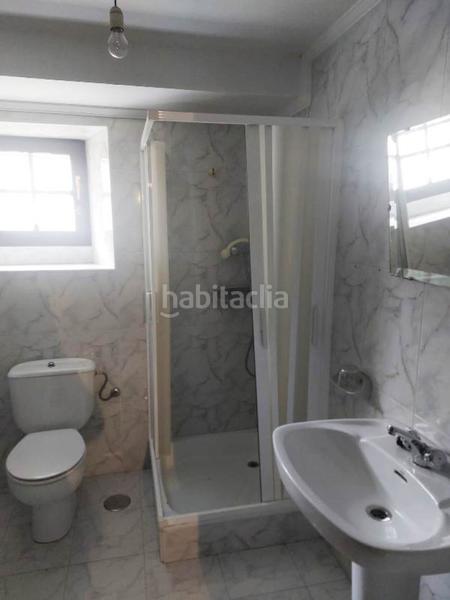 Foto f3fb60c0-5399-4df6-856d-656629d85271. Maison jumelée avec chauffage dans Polaciones