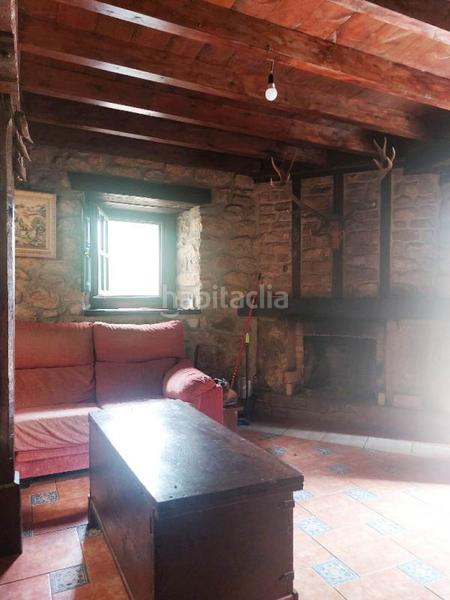 Foto f88c089c-50ff-4165-b93b-851cdf903976. Maison jumelée avec chauffage dans Polaciones