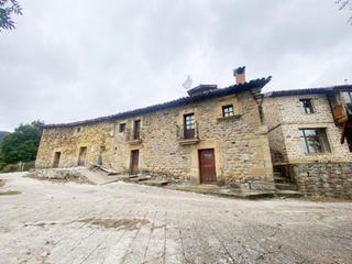 Casa bifamiliare  Polaciones - bº san mamés. Casa con encanto en san mamés  tu refugio en la naturaleza en el