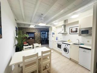 Pis  San vicente de la barquera - c/ antonio del corro. Apartamento reformado en el corazón de san vicente de la barquer