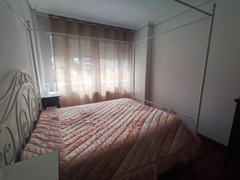 Foto 75b5b224-a143-4202-9991-5fc145d06eaf. Piso en sarón - avenida torrelavega 5a apartamento en venta en pleno centro de sarón acogedor apartamento de una habitación con armario y cama de matrimonio, baño comple en Santa María de Cayón