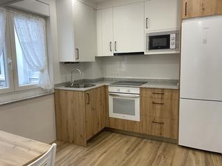 Location Appartement  Torrelavega - cl gral ceballos. En la zona de la iglesia de la asunción, tenemos en alquiler est