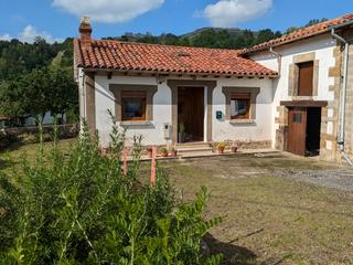Doppelhaus  Silió - barrio la lera 31. En el pintoresco pueblo de silió, perteneciente al municipio de