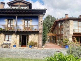 House  Casar - bº casar. Amplia propiedad con jardín en casar de periedo una joya arquite