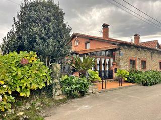 Casa aparellada a Zurita. Amplio chalet pareado en zurita de piélagos ! maravillosa casa p