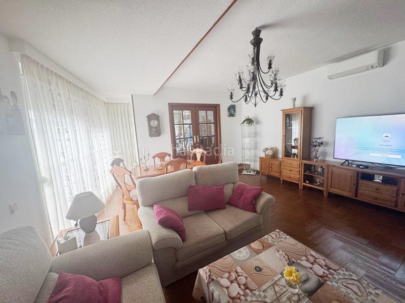 Foto bb6b4a18-eaf2-489c-9b80-8672a8d347ba. Haus mit heizung parking pool in San Martín de la Vega