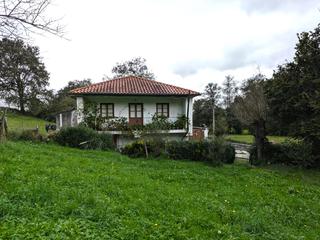 Maison à San andrés - barrio san andres 1. Situada en el pintoresco barrio de san andrés, entre el río y la