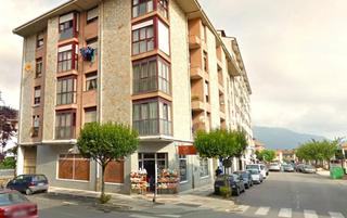 Appartement à Los corrales de buelna - c/felisa campuzano 17. Bonito piso de 2 habitaciones, amplio salóncomedor, cocina amueb