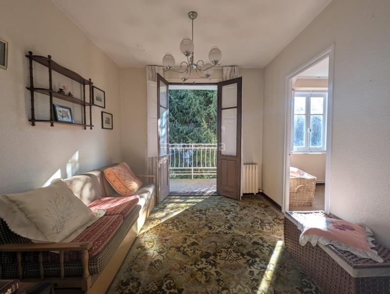 Foto 3400faa4-db5d-4650-9c33-51870571eef7. Haus mit heizung parking in Renedo Piélagos