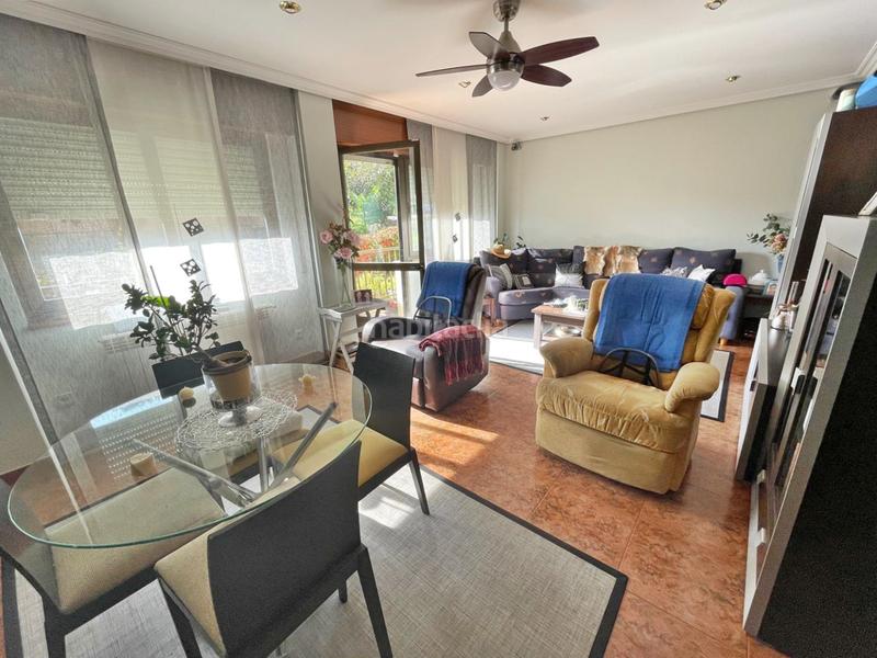 Foto 44f67691-62b3-4621-a63f-add5ecbbcd7f. Haus mit heizung parking in Renedo Piélagos