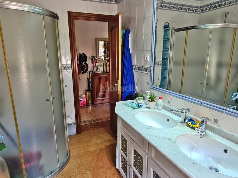 Foto 9b48aed6-e447-40df-a42b-c6c3e5a6596b. Haus mit heizung parking in Renedo Piélagos