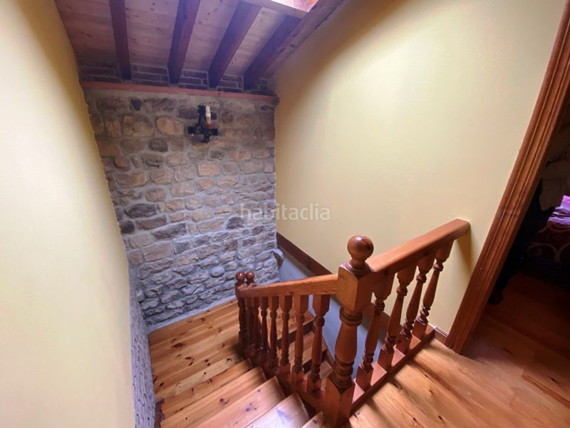 Foto 0ebb4968-3ea9-46d1-a529-30c7fb47f408. Casa amb calefacció a Mazcuerras