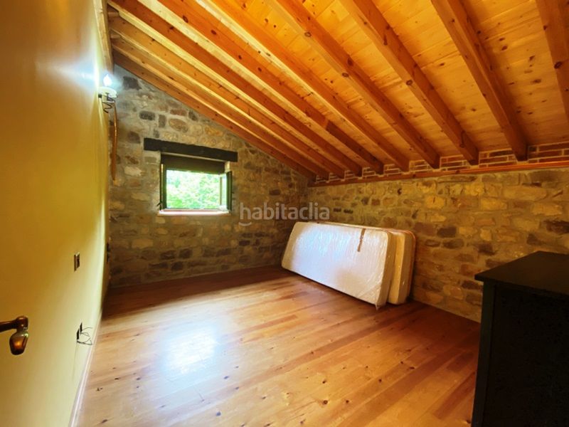 Foto 6b1c42b3-3c59-4bb5-be49-d89e2c866927. Casa amb calefacció a Mazcuerras
